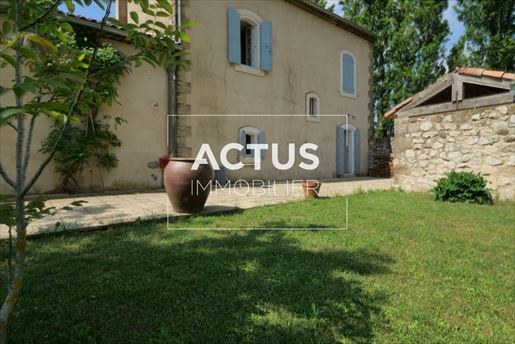 Maison 8 pièces 192 m² · à La Roque-d'Anthéron · 192 m² · 1 260 000 €