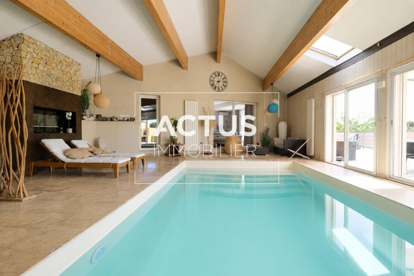 Maison à vendre, 202m², Eyguières