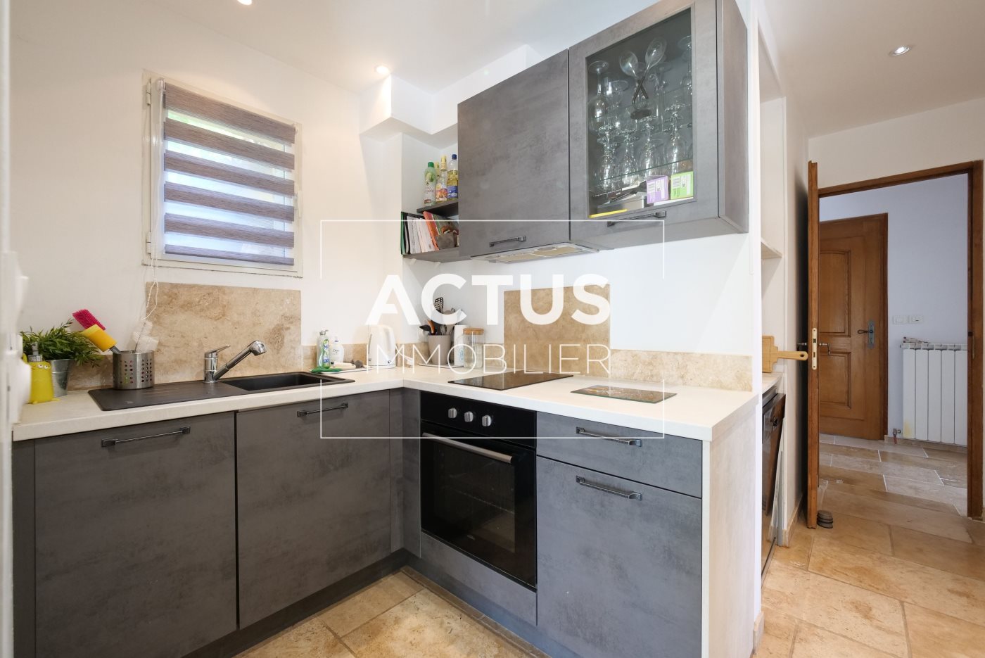Maison à vendre, 202m², Eyguières