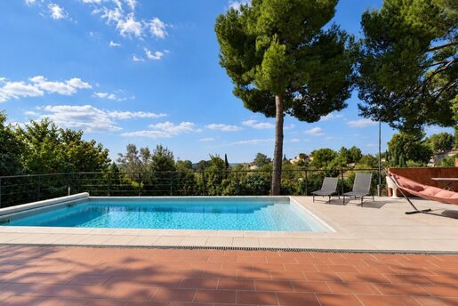 Maison 7 pièces 149 m² · à Salon-de-Provence · 149 m² · 580 000 €