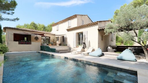 Maison 8 pièces 208 m² · à Mallemort · 208 m² · 1 080 000 €