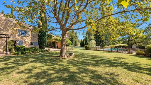 Maison 5 pièces 172 m² · à Lambesc · 172 m² · 780 000 €