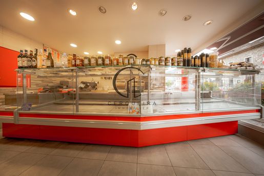 Local commercial 1 pièce 65 m² · à Lugrin · 65 m² · 60 000 €