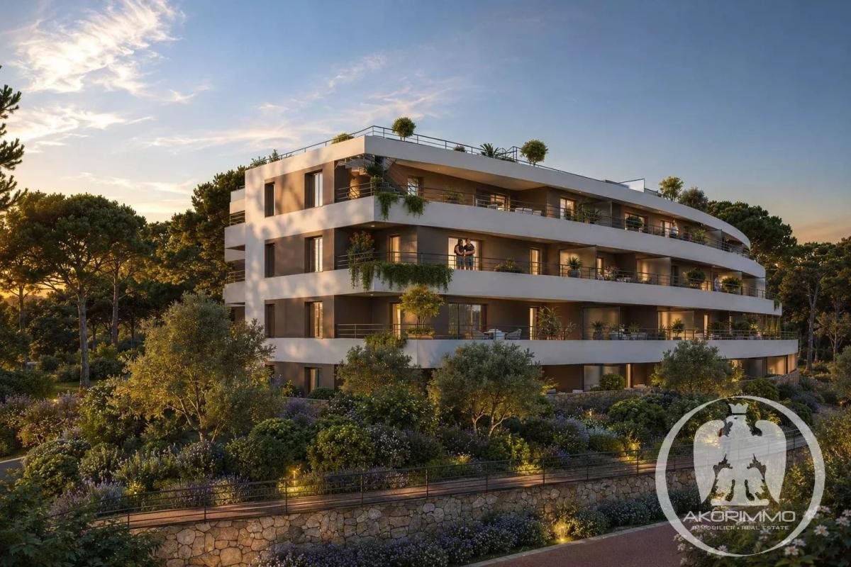 Modern 2-Bedroom Apartment with Terrace in Antibes