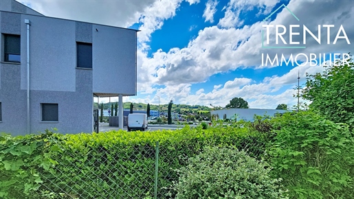 Local commercial 83 m² · à Les Abrets en Dauphiné · 83 m² · 187 000 €