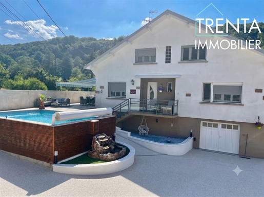 Maison 10 pièces 134 m² · à Echenoz-la-Méline · 134 m² · 280 800 €