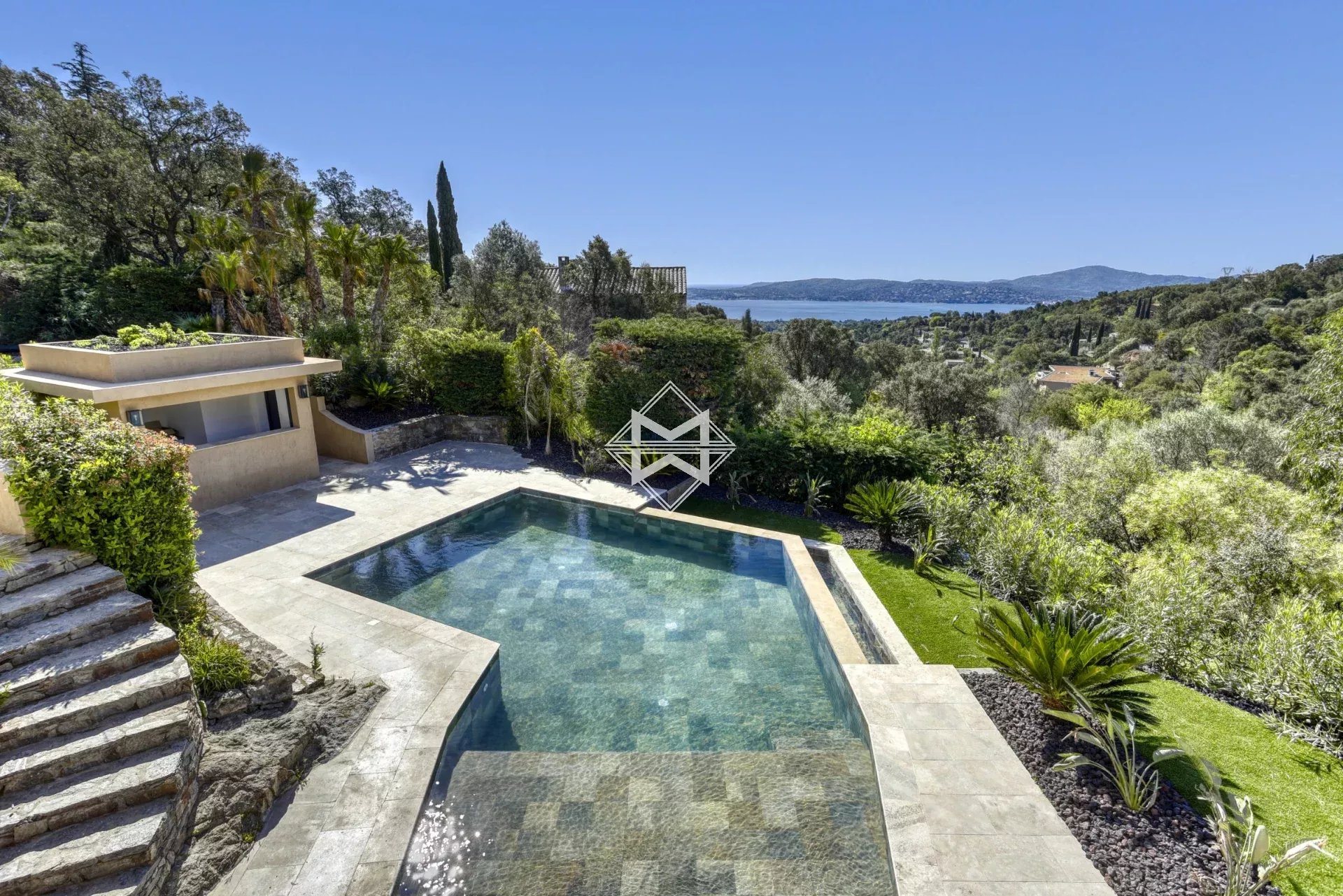 Maison à vendre, 352m², Grimaud