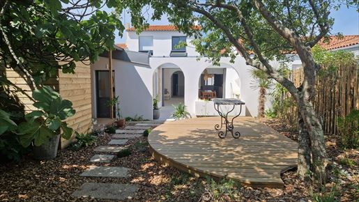 Maison 5 pièces 119 m² · à Les Sables-d'Olonne · 119 m² · 693 000 €