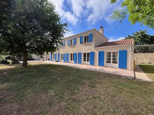 4 pièces 190 m² · à Les Sables-d'Olonne · 190 m² · 569 000 €