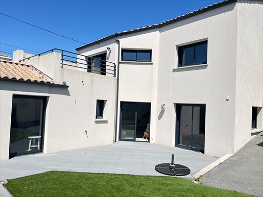 7 pièces 156 m² · à Les Sables-d'Olonne · 156 m² · 595 000 €