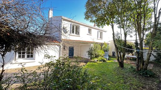 Maison 5 pièces 95 m² · à Les Sables-d'Olonne · 95 m² · 299 000 €