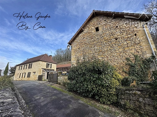 Maison 5 pièces 114 m² · à Coly-Saint-Amand · 114 m² · 325 000 €