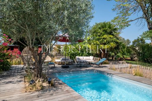 Maison 18 pièces 715 m² · à Aigrefeuille-d'Aunis · 715 m² · 2 730 000 €