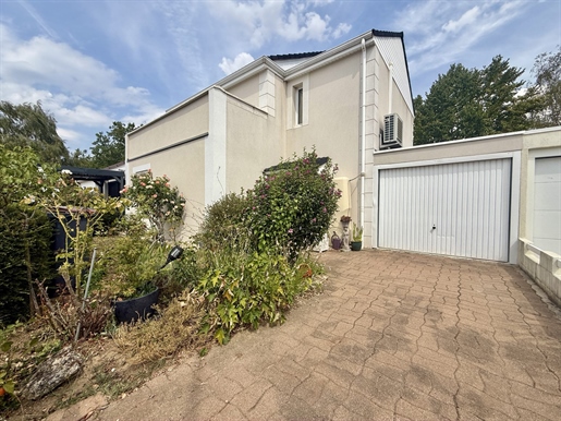 Maison 5 pièces 105 m² · à Savigny-le-Temple · 105 m² · 286 000 €