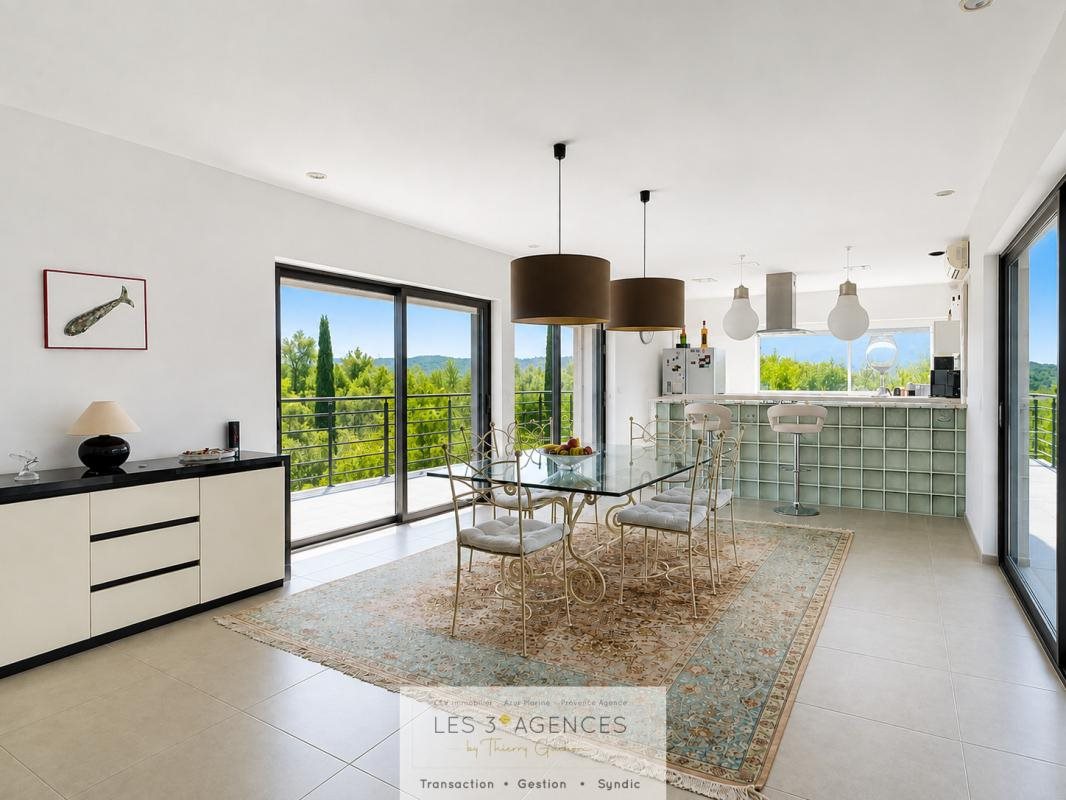 Maison à vendre, 238m², Cogolin