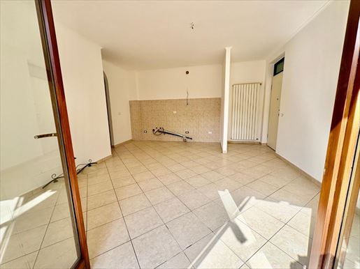 Advert pic 0