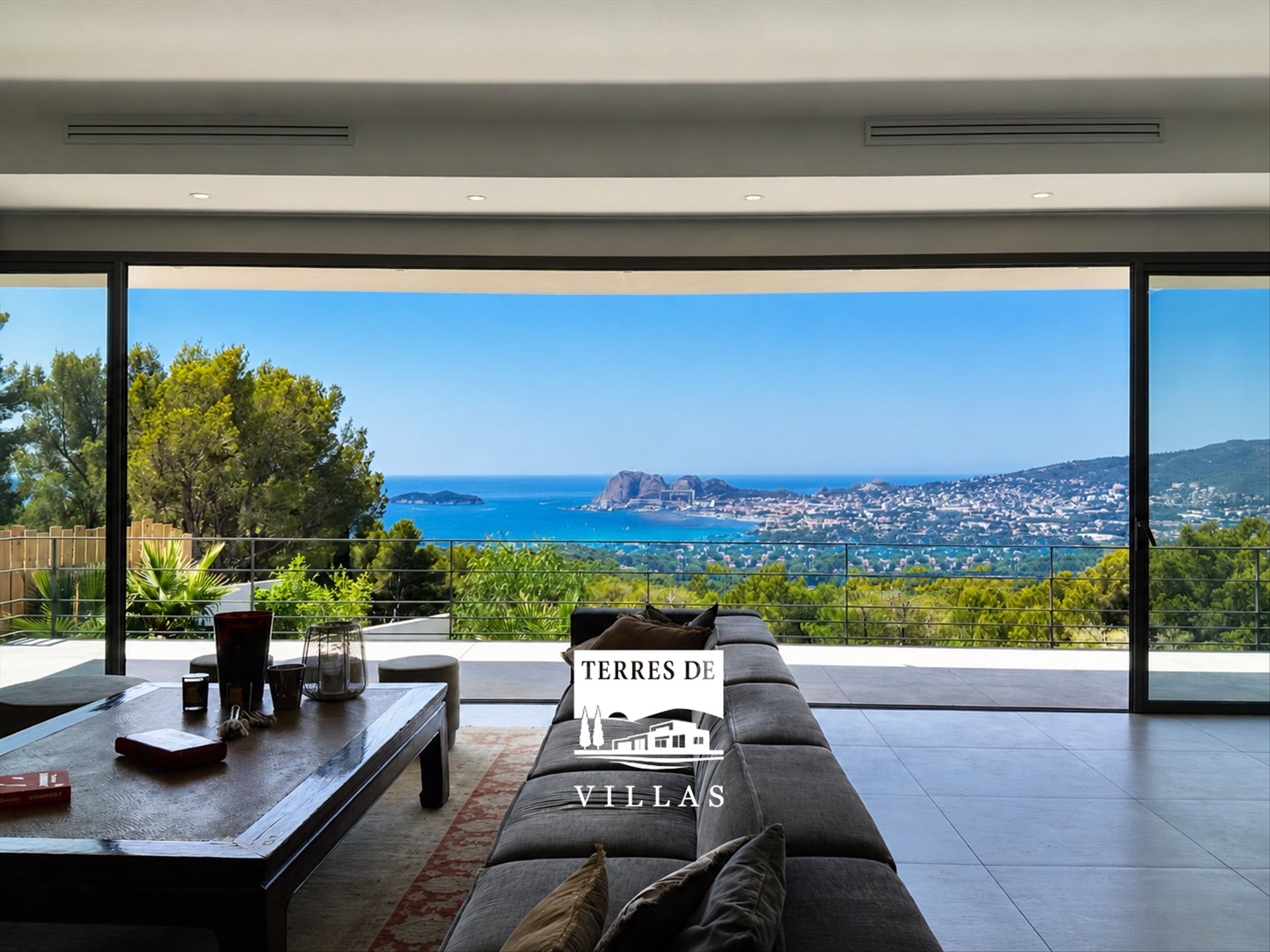 Maison à vendre, 389m², Ceyreste