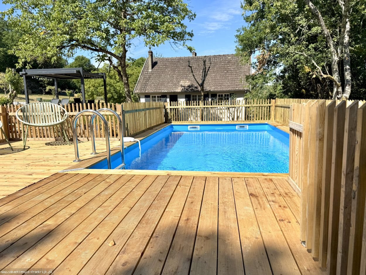 Maison 7 pièces 200 m² · à Château-l'Evêque · 200 m² · 339 000 €