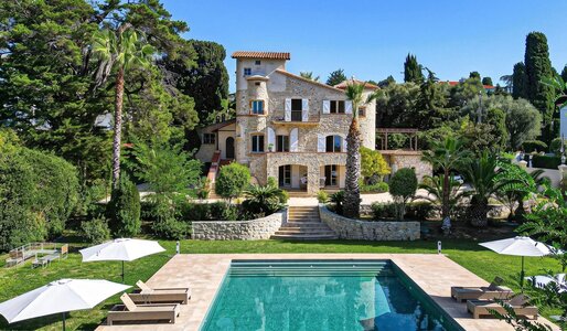 Maison 9 pièces 333 m² · à Antibes · 333 m² · 7 500 000 €