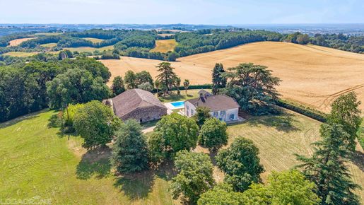 Maison 7 pièces 280 m² · à Clermont-Soubiran · 280 m² · 499 000 €
