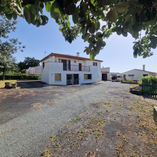 Maison 5 pièces 125 m² · à Bords · 125 m² · 189 900 €