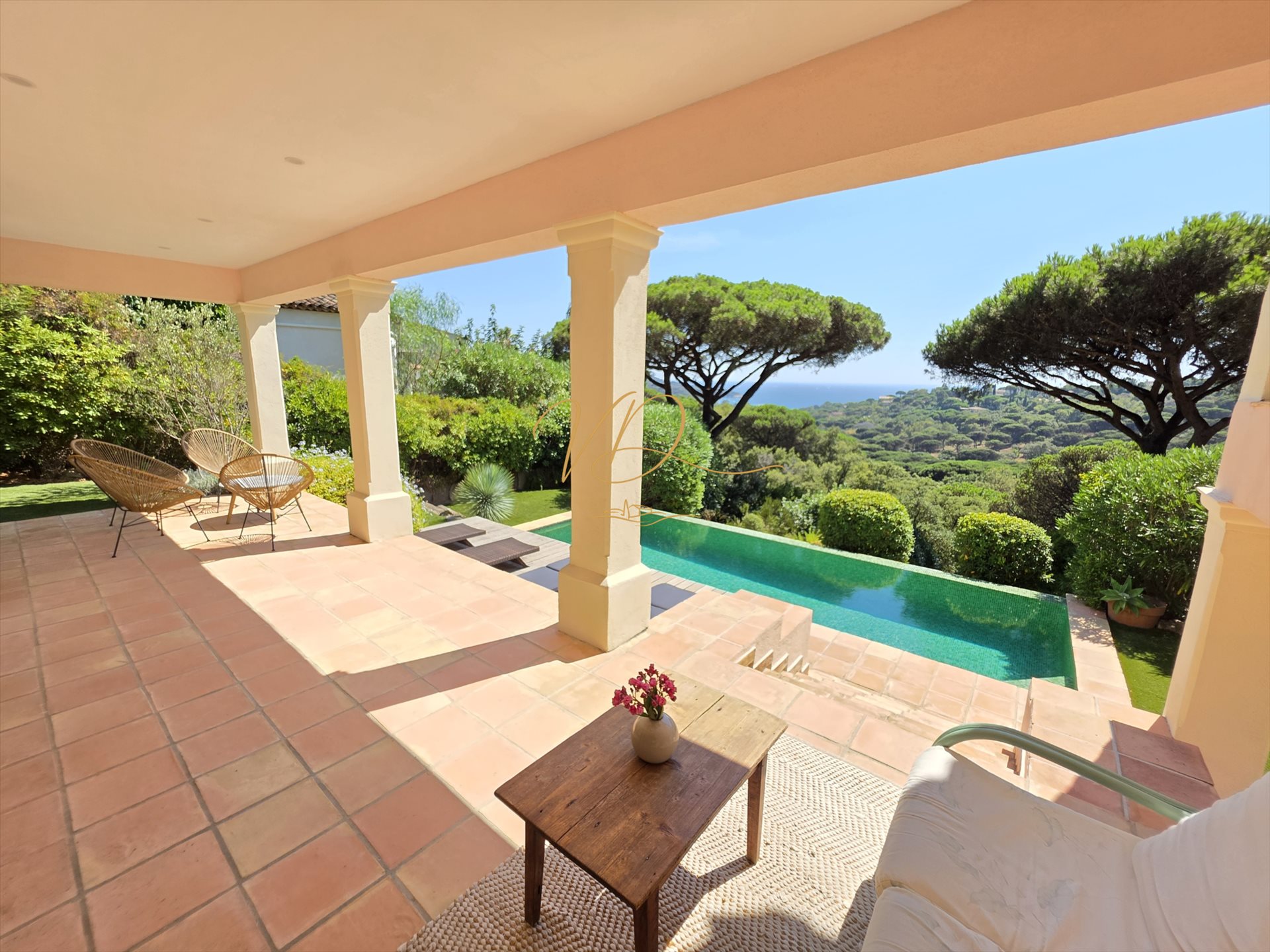 Maison à vendre, 230m², La Croix-Valmer