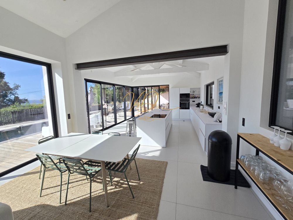 Maison à vendre, 180m², La Croix-Valmer