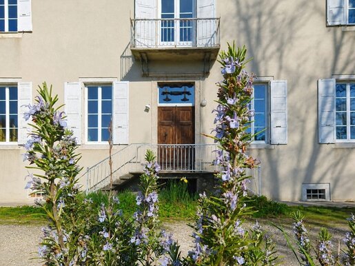 Maison 14 pièces 457 m² · à Sainte-Hélène-du-Lac · 457 m² · 730 000 €