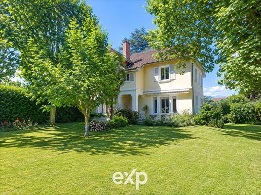 Maison 8 pièces 252 m² · à Pontcharra · 252 m² · 499 000 €