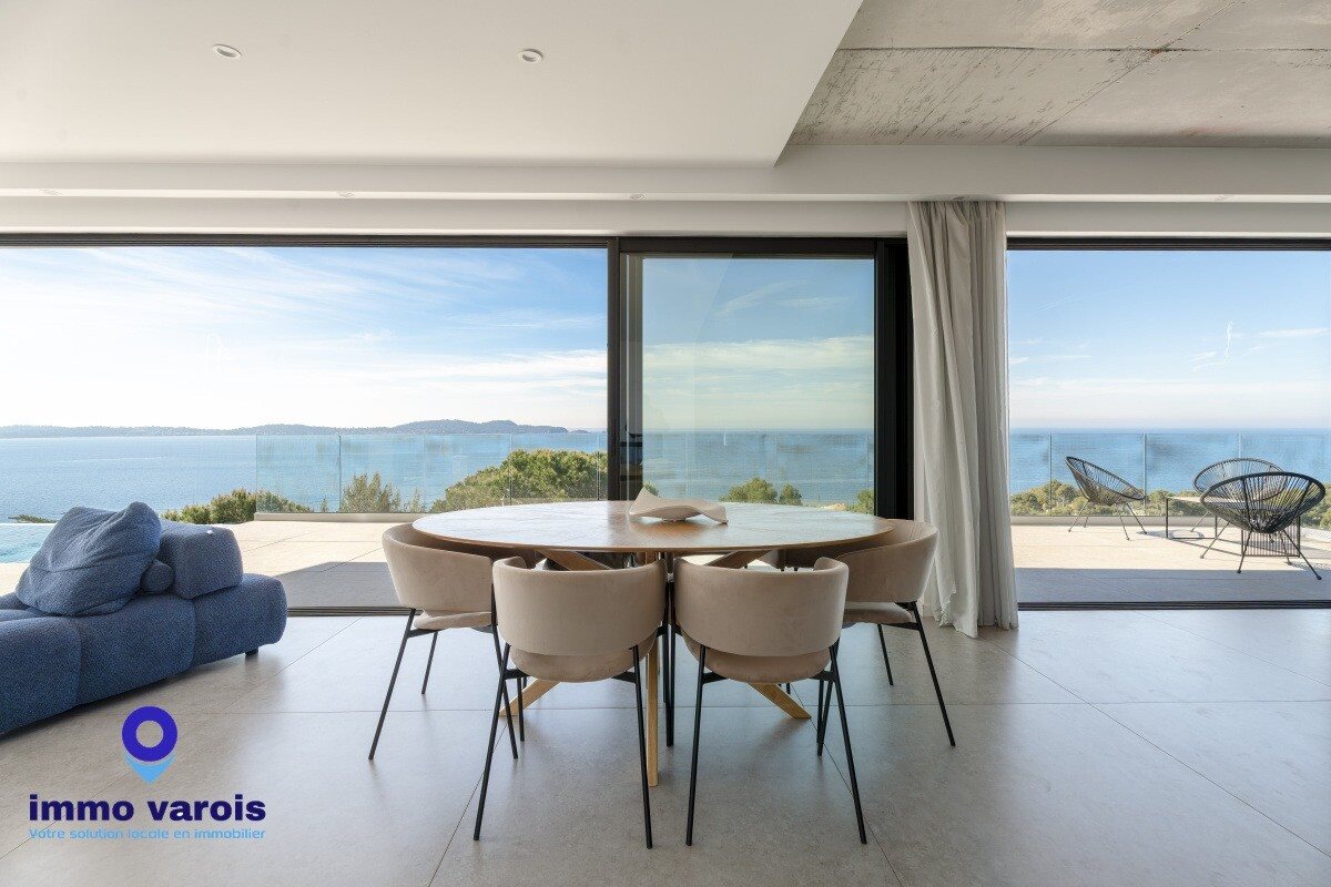 Maison à vendre, 180m², Carqueiranne