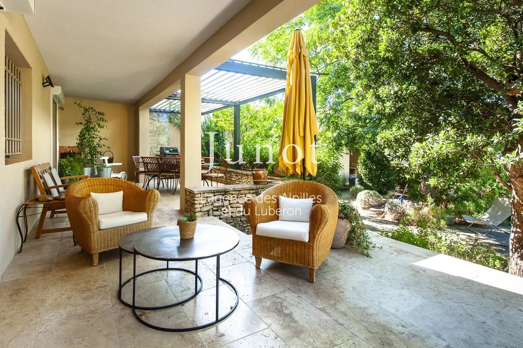 Maison à vendre, 310m², Aureille