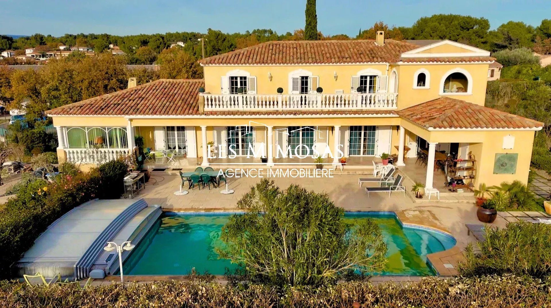 Maison à vendre, 300m², Trans-en-Provence