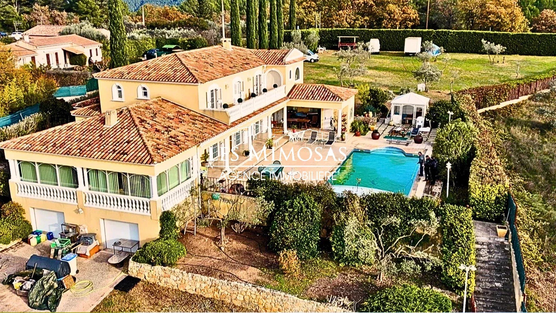 Maison à vendre, 300m², Trans-en-Provence