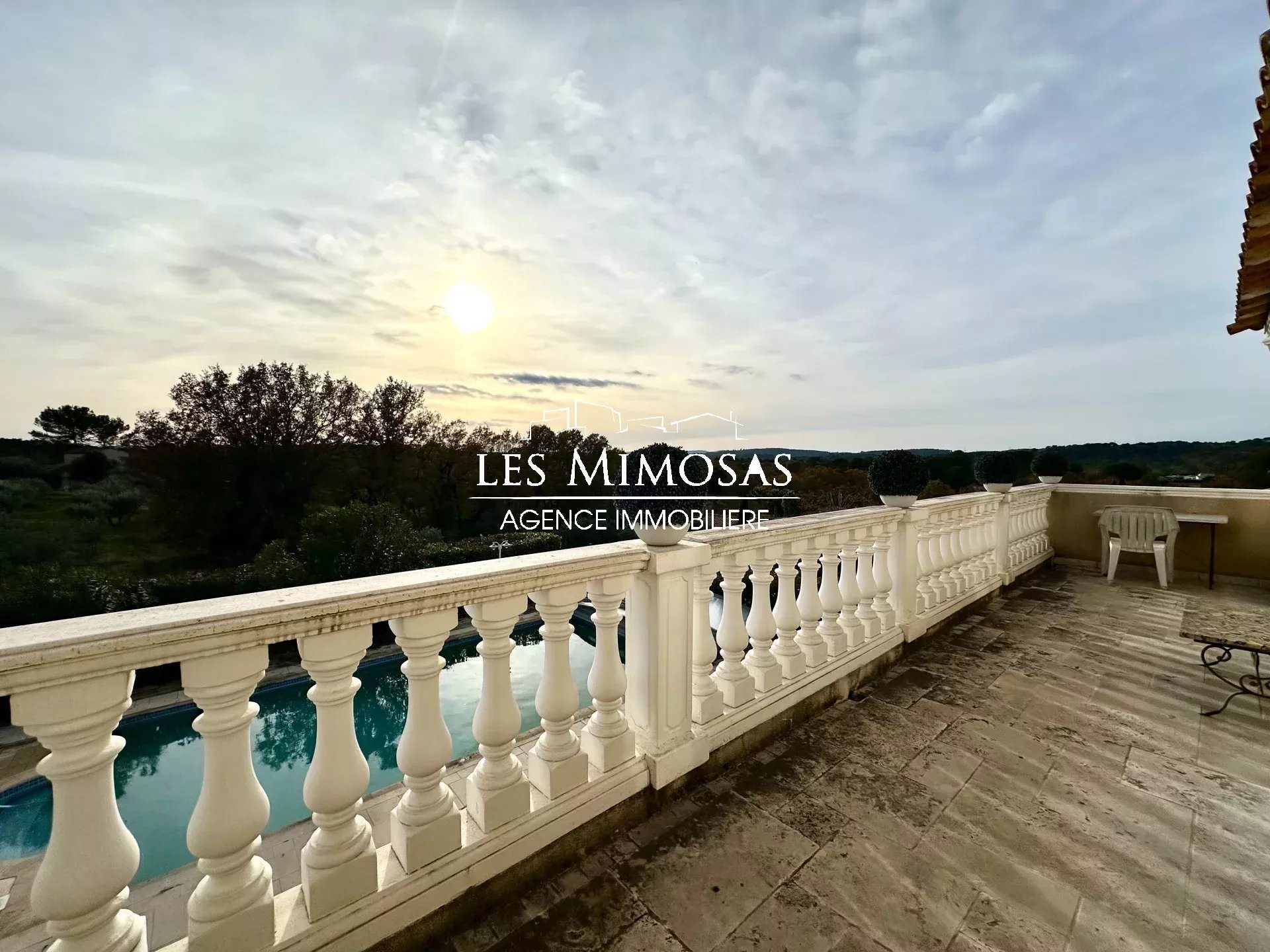 Maison à vendre, 300m², Trans-en-Provence