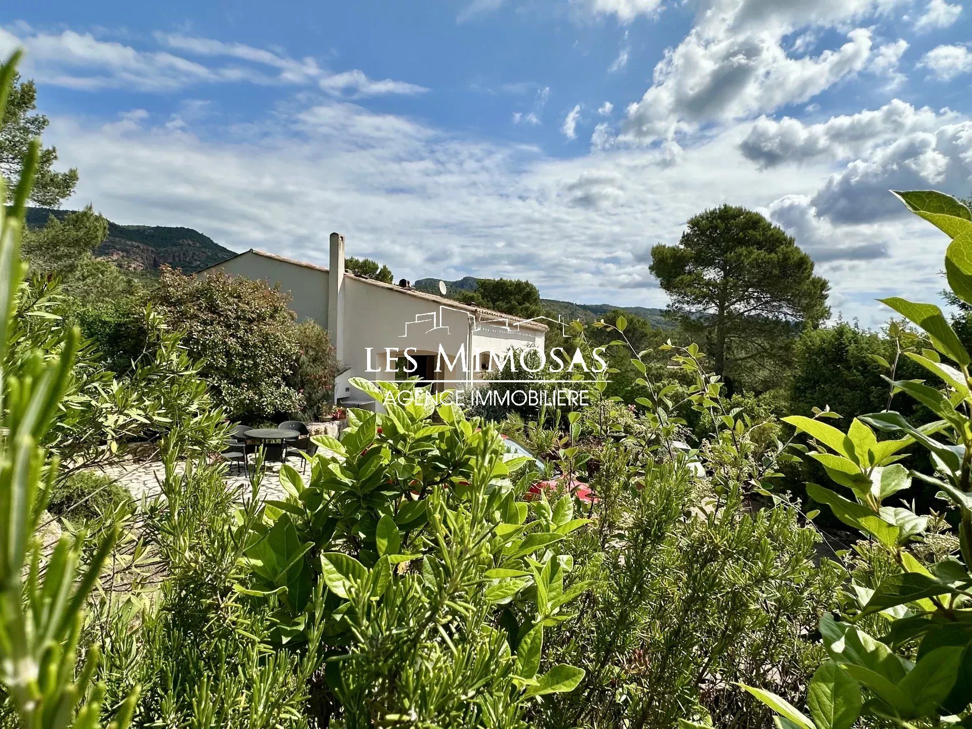 Maison à vendre, 265m², Roquebrune-sur-Argens