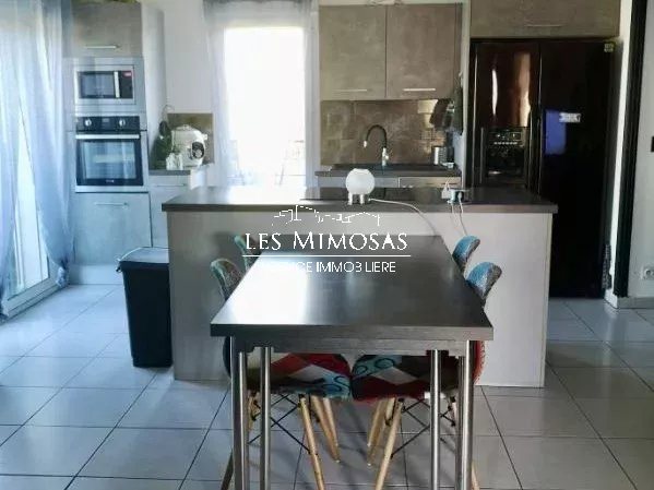 Appartement à vendre, 52m², Puget-sur-Argens