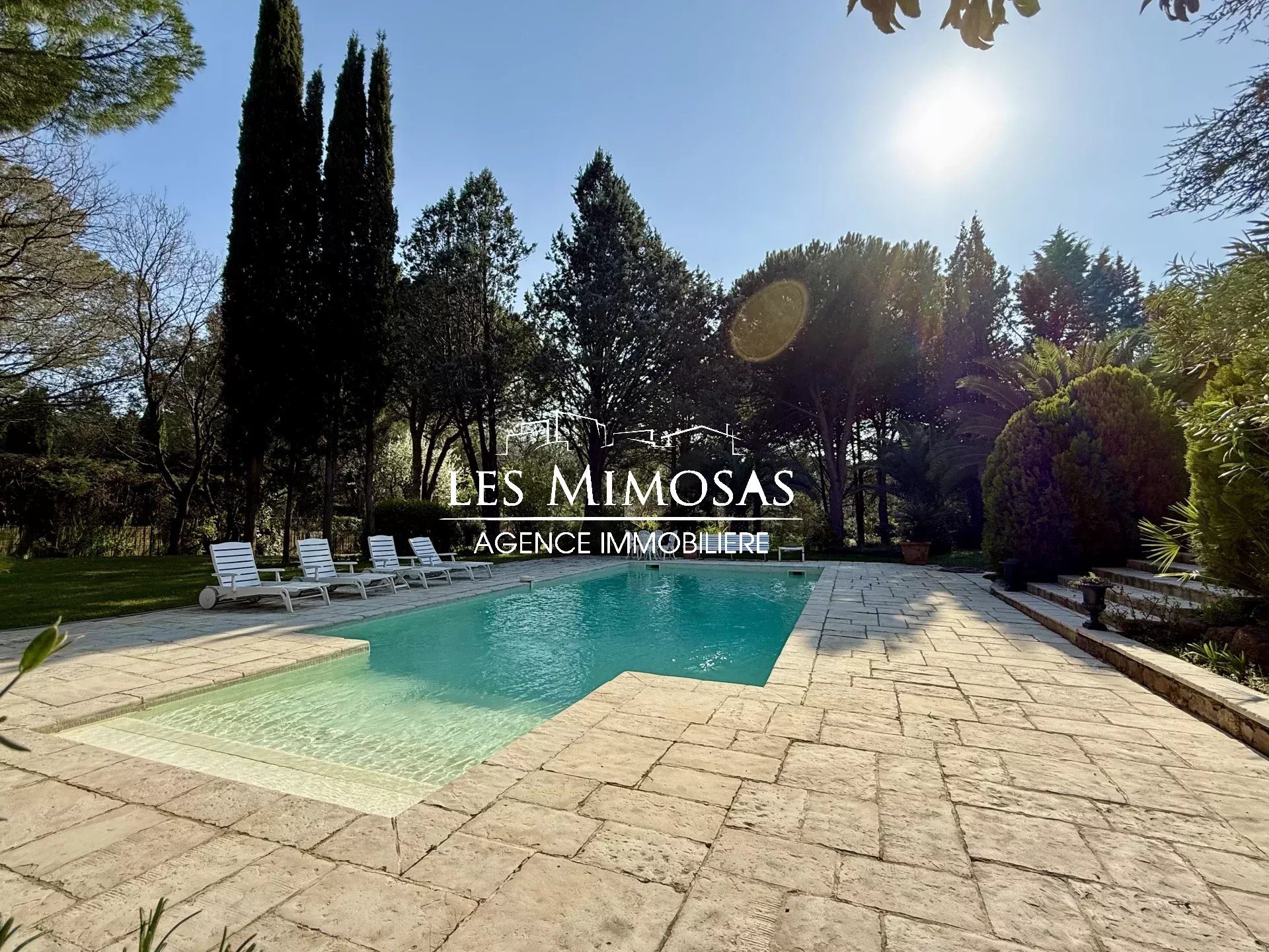 Maison à vendre, 233m², Roquebrune-sur-Argens
