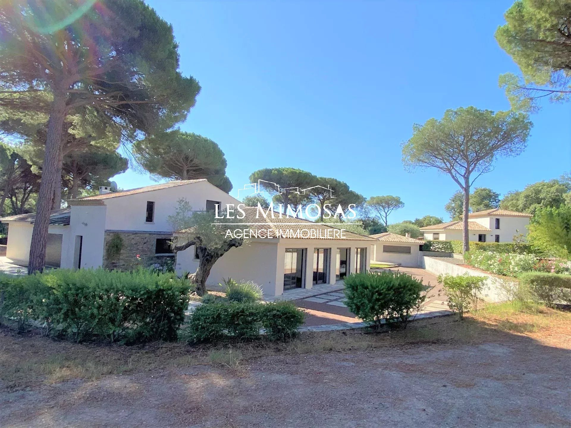 Maison à vendre, 343m², Roquebrune-sur-Argens