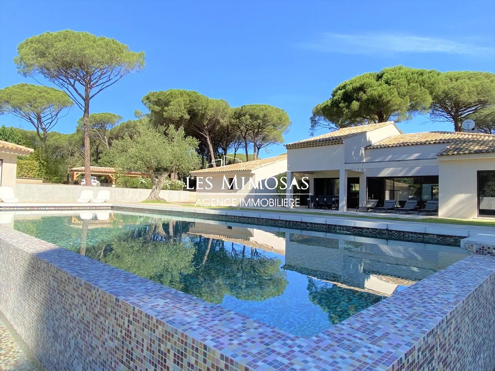 Maison à vendre, 343m², Roquebrune-sur-Argens
