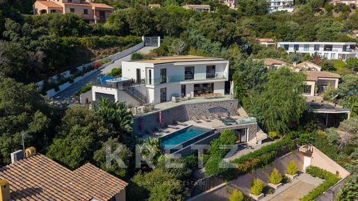 Maison 8 pièces 265 m² · à Roquebrune-sur-Argens · 265 m² · 3 200 000 €