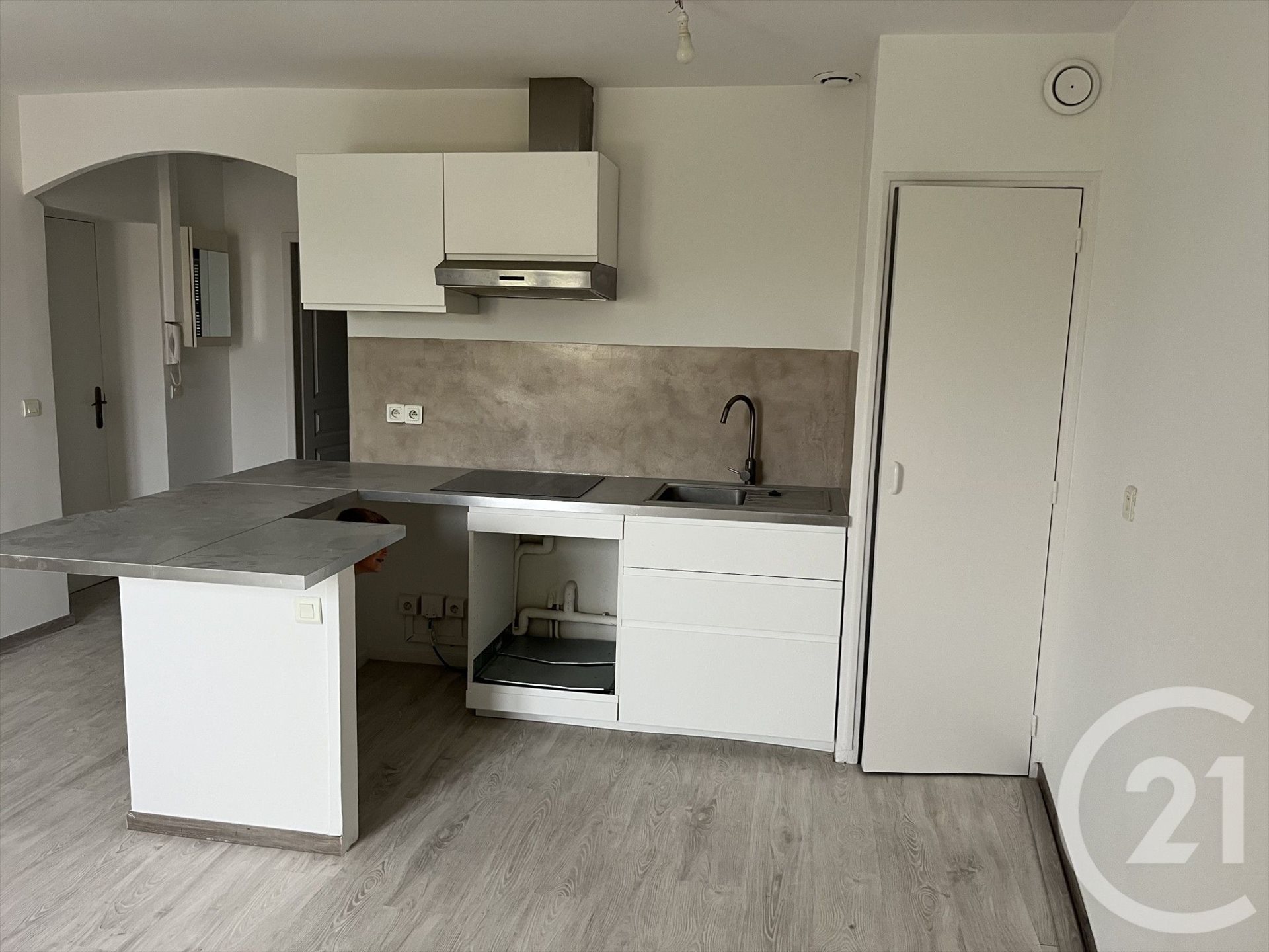 Appartement à louer, 40m², Saint-Maximin-la-Sainte-Baume