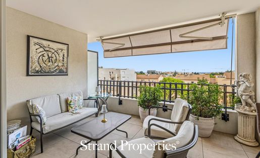 Appartement 3 pièces 80 m² · à Saint-Laurent-du-Var · 80 m² · 695 000 €