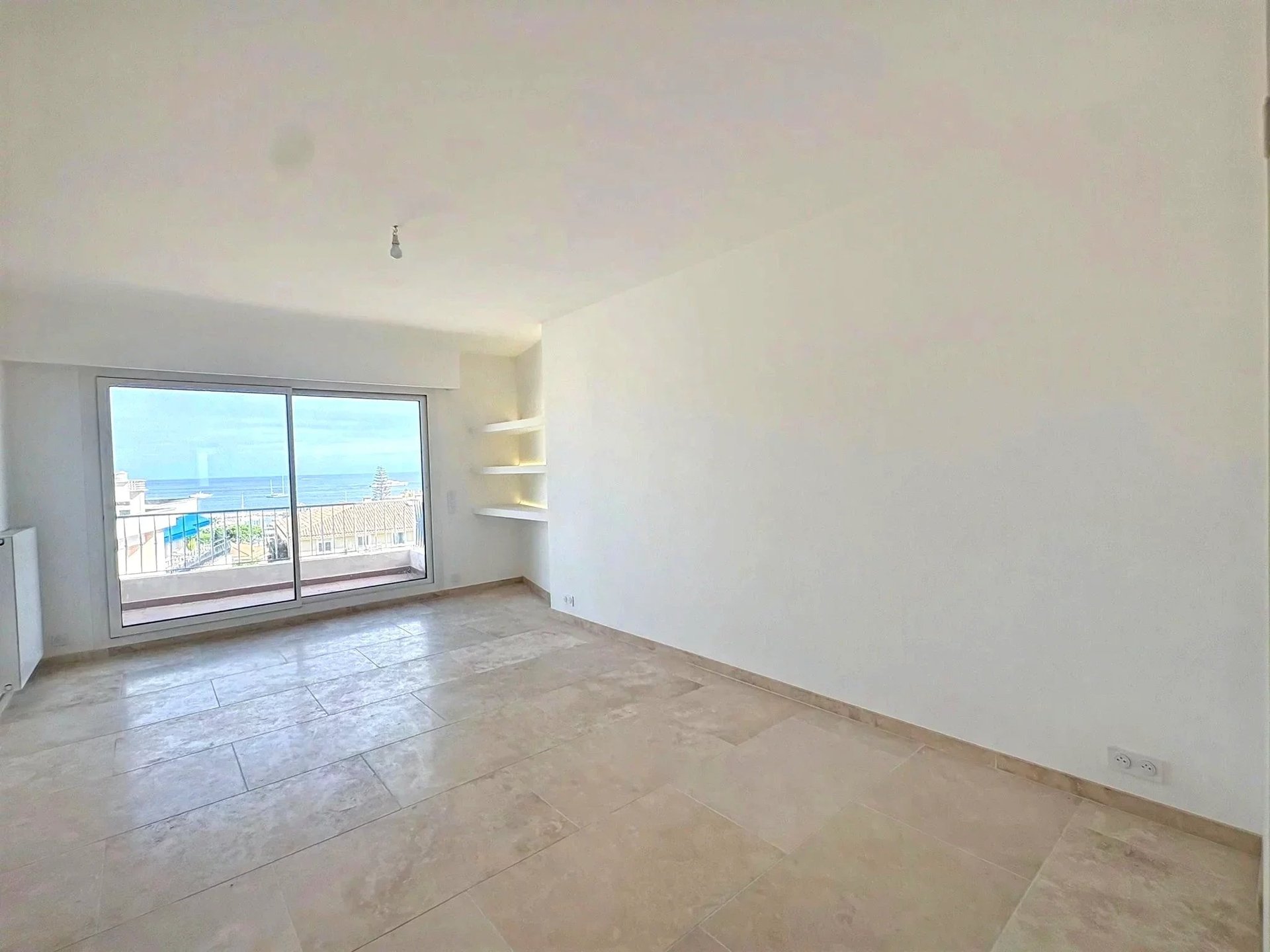 Appartement à vendre, 82m², Beaulieu-sur-Mer