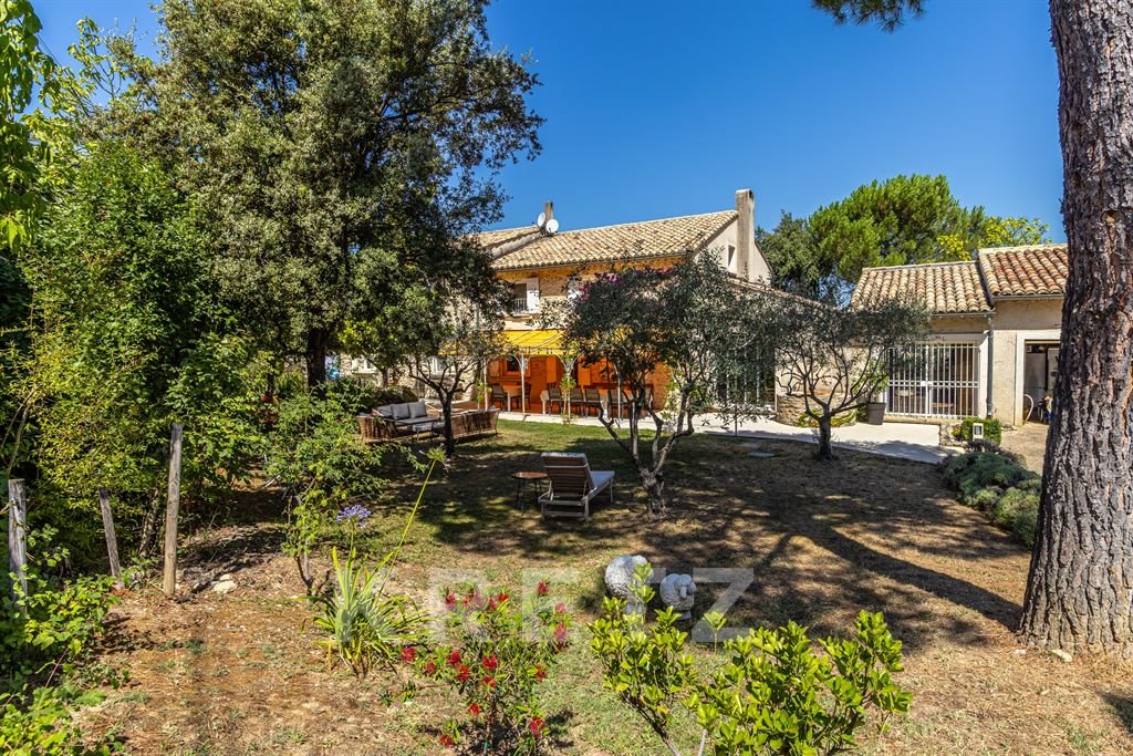 Maison à vendre, 275m², Vaison-la-Romaine