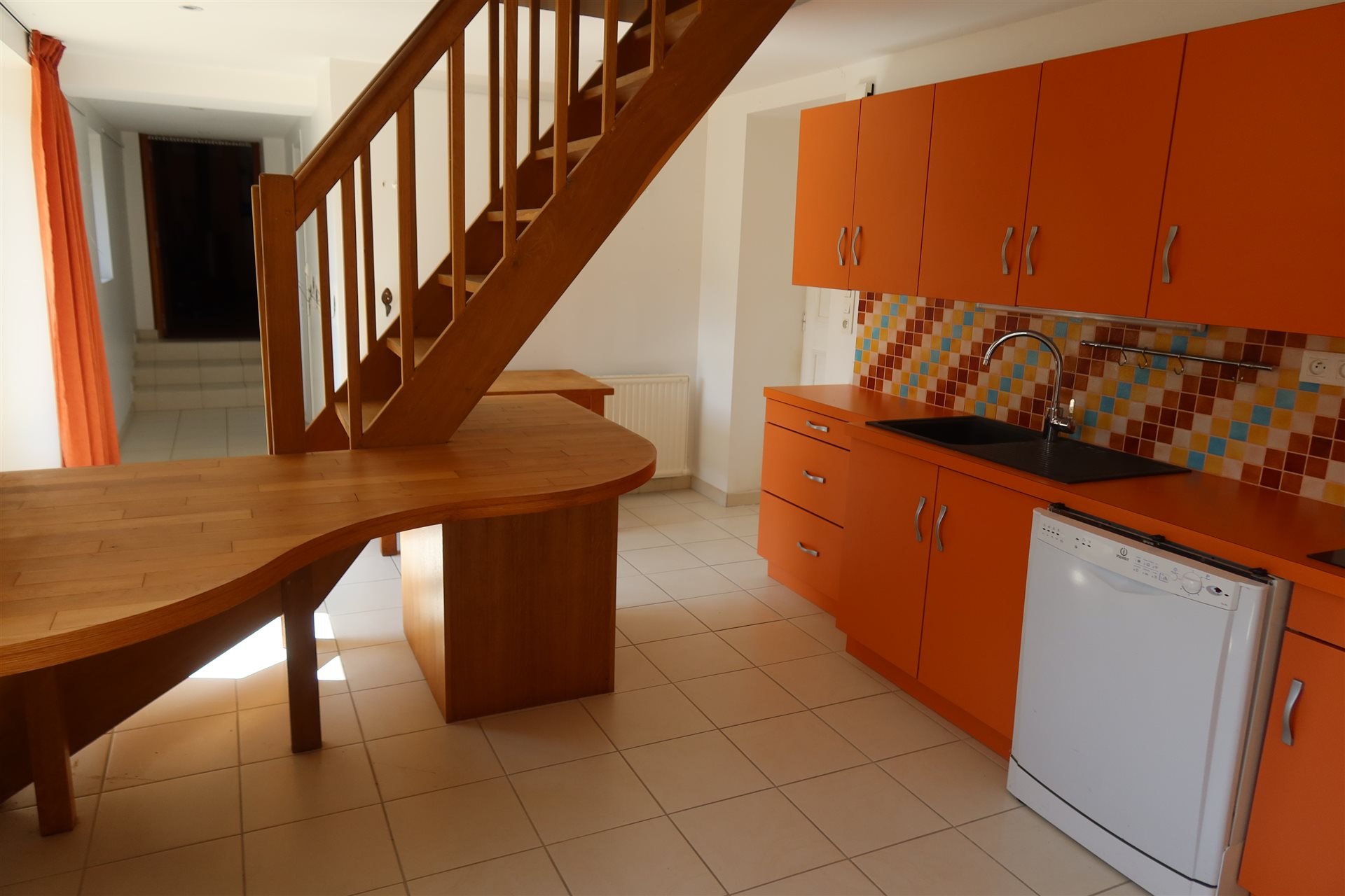 Maison 14 pièces 381 m² · à Givraines · 381 m² · 371 000 €