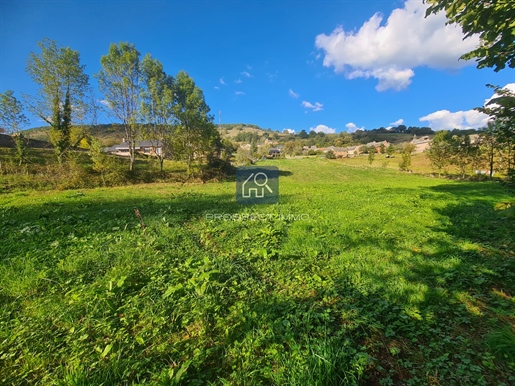 Terrain 8200 m² · à Sébrazac · 8 200 m² · 75 000 €