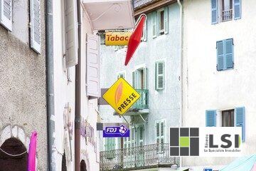 Bar-Tabac-Presse-Fdj-Snack · à Aiguilhe · 90 m² · 165 000 €