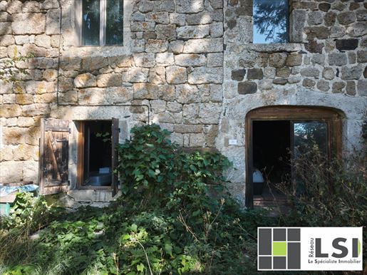 Maison 6 pièces 632 m² · à Salettes · 632 m² · 60 000 €