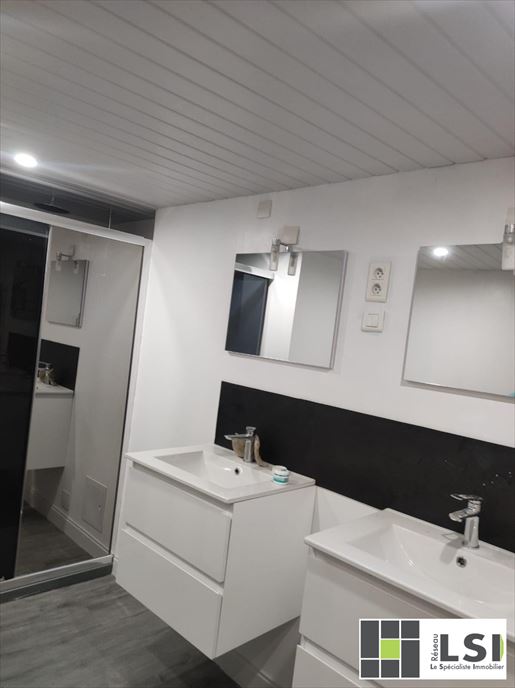 Maison 5 pièces 113 m² · à Le Monastier-sur-Gazeille · 113 m² · 65 000 €