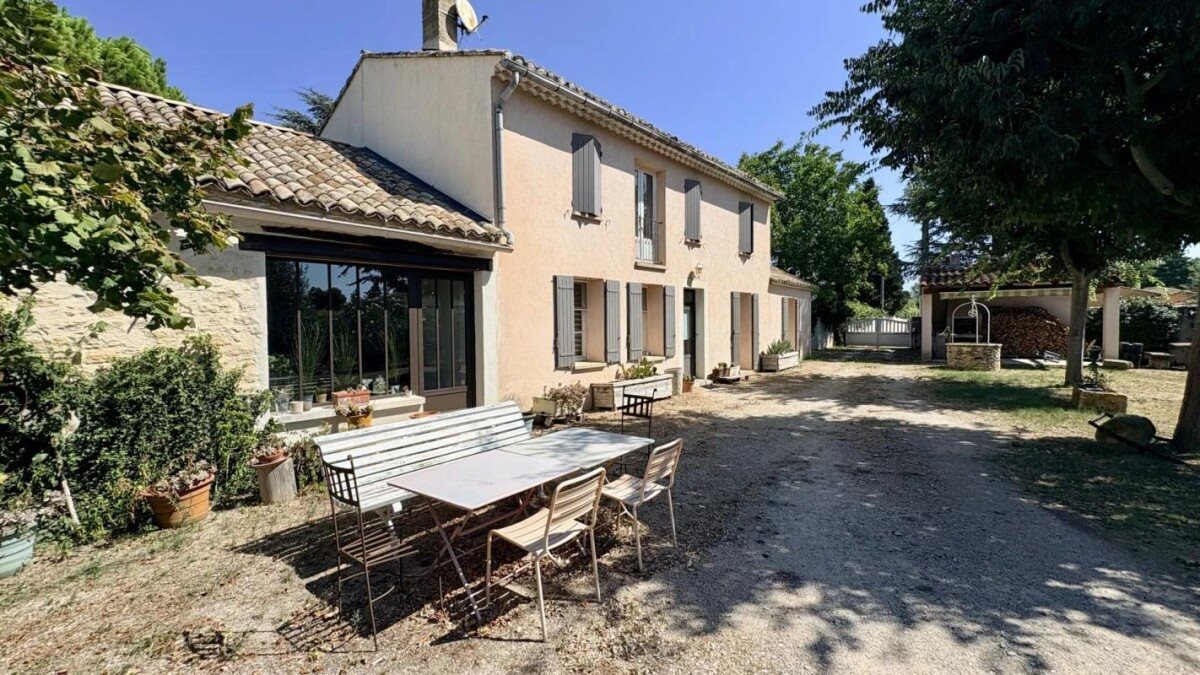 Maison à vendre, 208m², L'Isle-sur-la-Sorgue